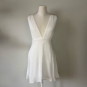 Elegant White Mini Dress Mendocino Gilbert